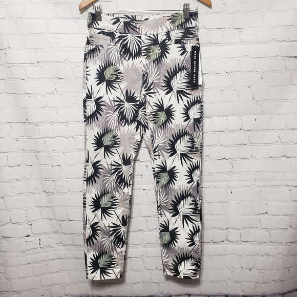 Tribal Jeans NWT Sz 4 Ankle Jegging in Jungle - Picture 2 of 11